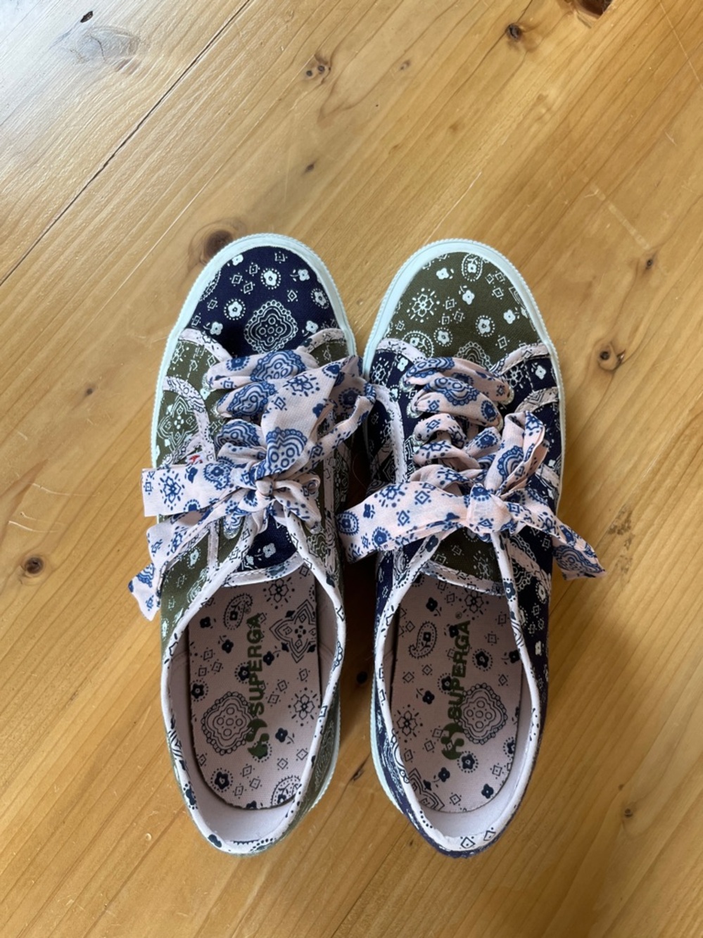 Superga Low-Top Lace Up Sneakers in Navy Blue & Olive Green Paisley Pattern - Picture 2 of 8
